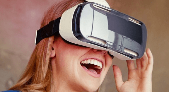уъркшопа за ученици „Реално учене с VR/AR“
